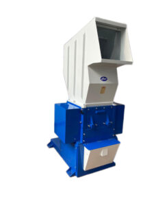 MR-500 20 inch plastic granulator machine grinding PET bottles, 160mm pipes, 30L plastic buckets, HIPS sheets, films, and solid plastic articles